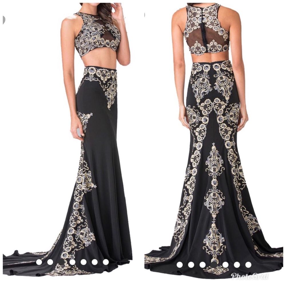 Preorder ur prom dress 👗